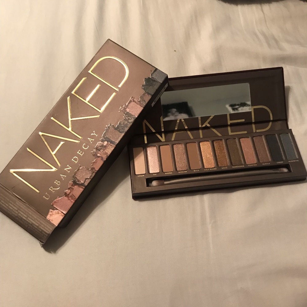NEVER USED! Urban Decay Naked Pallette!!
